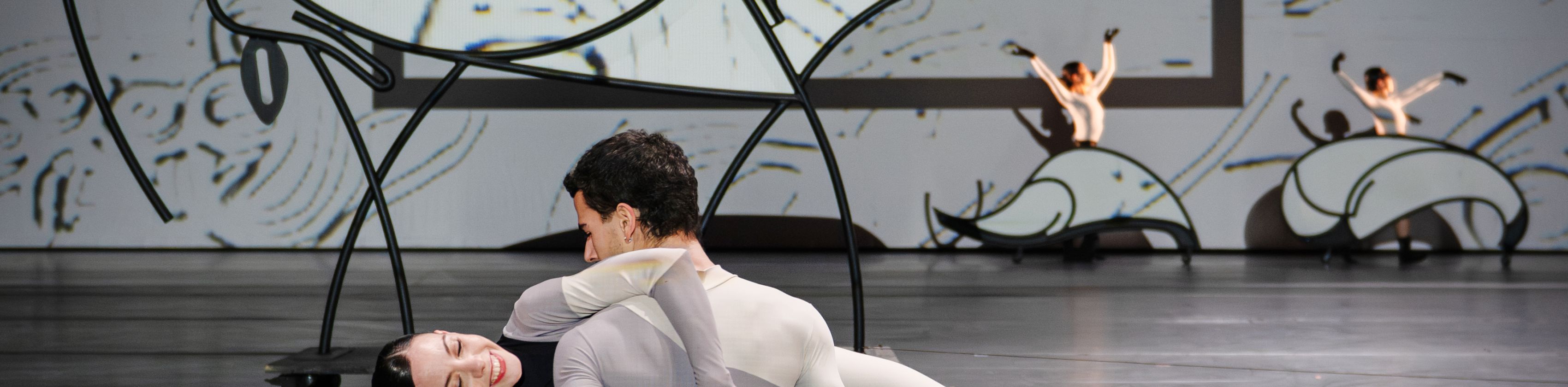 Paloma Galiana Moscardó und Nicola Prato in Poem. Foto Christian Kleiner, © Christian Kleiner Paloma Galiana Moscardó und Nicola Prato in Poem. Foto Christian Kleiner, © Christian Kleiner