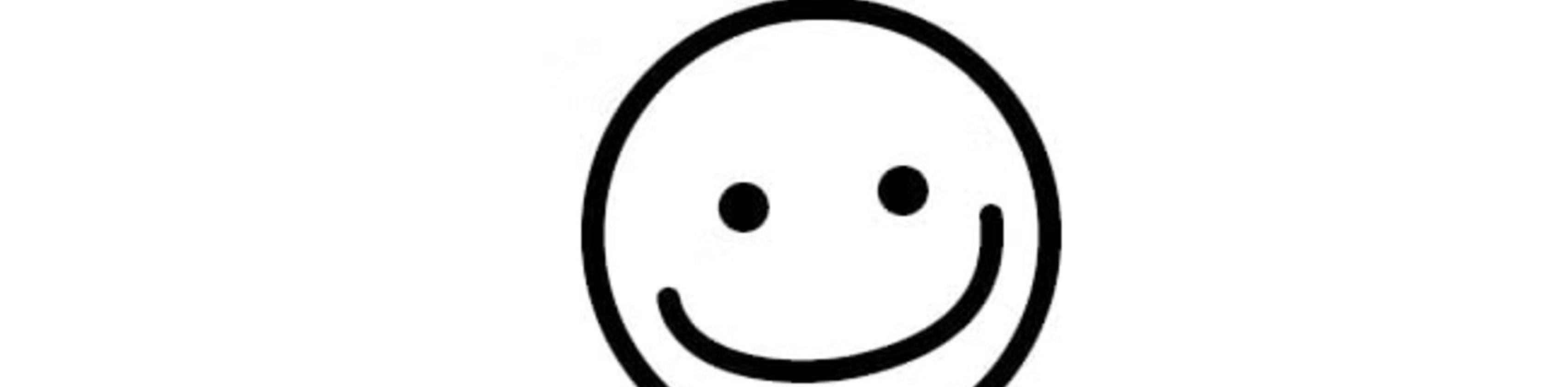 Lächelndes Wesen mit Buch Lächelndes Wesen mit Buch