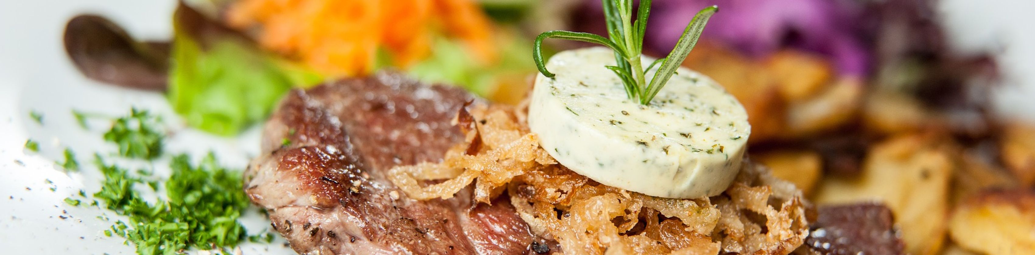 Teller mit Fleisch Teller mit Fleisch