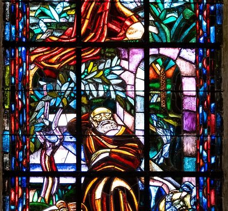 Ein Kirchenfenster, © Paul Wellauer, pixabay Ein Kirchenfenster, © Paul Wellauer, pixabay