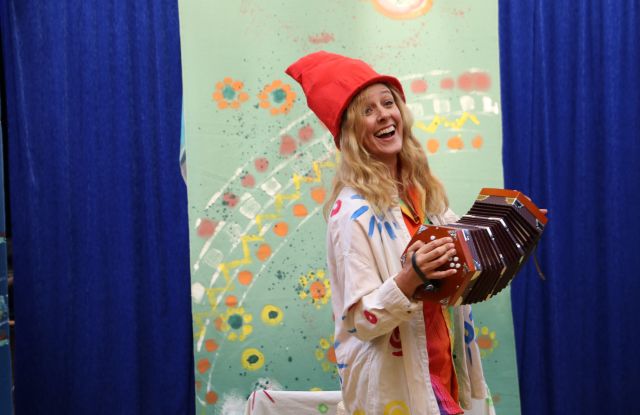 Lasst uns gemeinsam singen und spielen!, &copy; Theater RADELRUTSCH