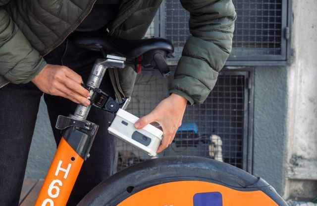 senseBox - Befestigung am Fahrrad, © Reedu GmbH & Co. KG