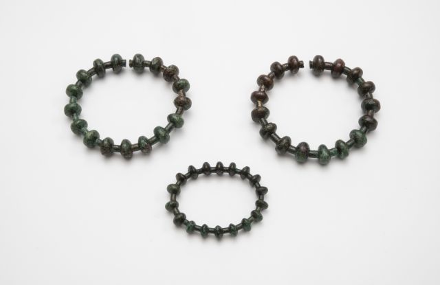 Keltische Knotenarmreife, &copy; St&auml;dtische Museen Heilbronn, Foto: Frank Kleinbach