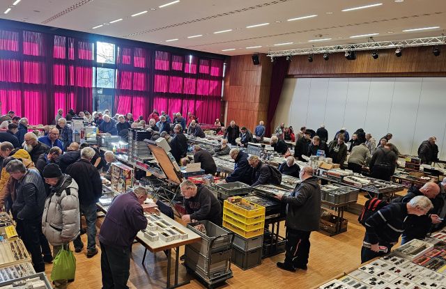 Modelleisenbahn- und Spielzeugmarkt im B&uuml;rgerhaus B&ouml;ckingen, &copy; BAUDER Spielzeugm&auml;rkte
