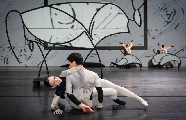 Paloma Galiana Moscard&oacute; und Nicola Prato in Poem. Foto Christian Kleiner, &copy; Christian Kleiner