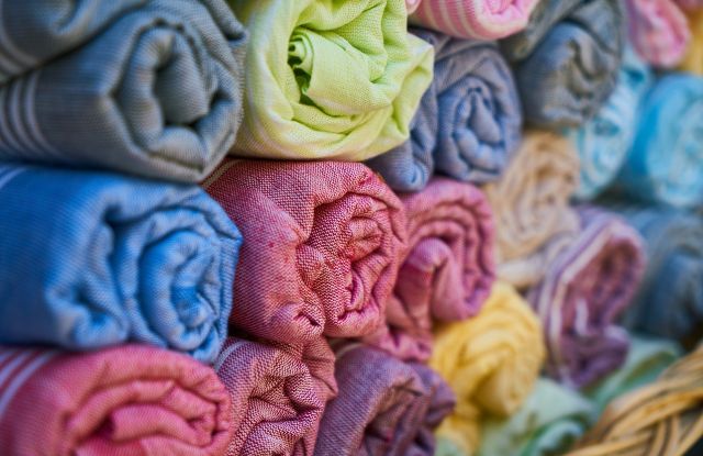 bunte Stoffrollen