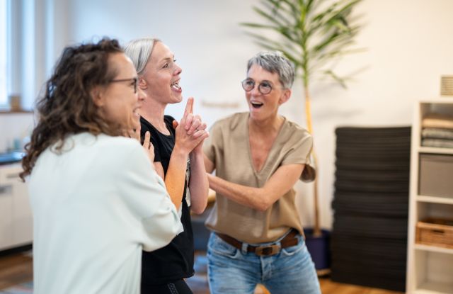 Menschen die Improtheater spielen., © Laura Boyson