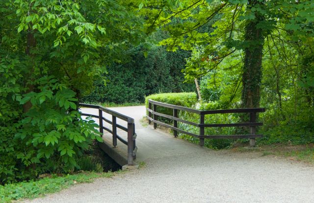 F&uuml;hrt diese Br&uuml;cke in die Zukunft?, &copy; keb Heilbronn e.V.