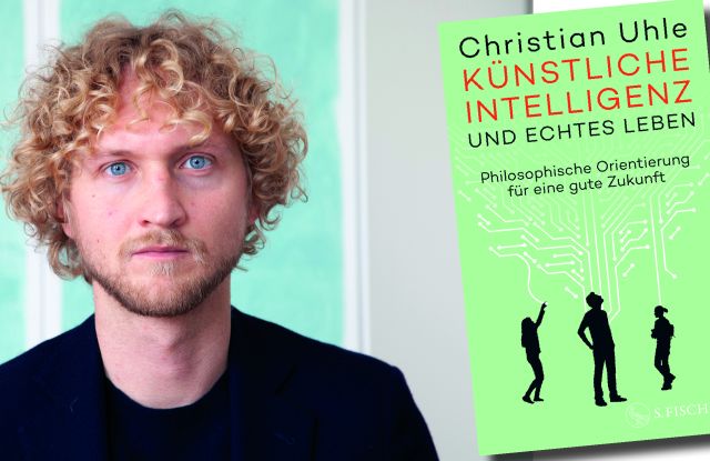 Autor Christian Uhle mit Buchcover, &copy; Alexander Hoffmann; S. FISCHER