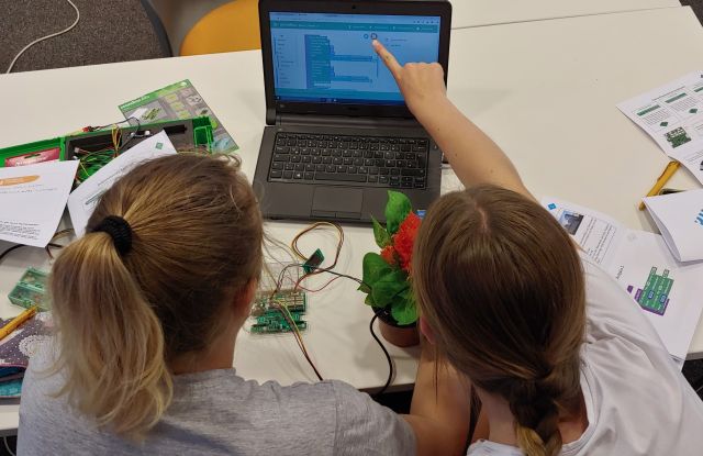 Kinder beim senseBox Workshop., &copy; Reedu GmbH & Co. KG